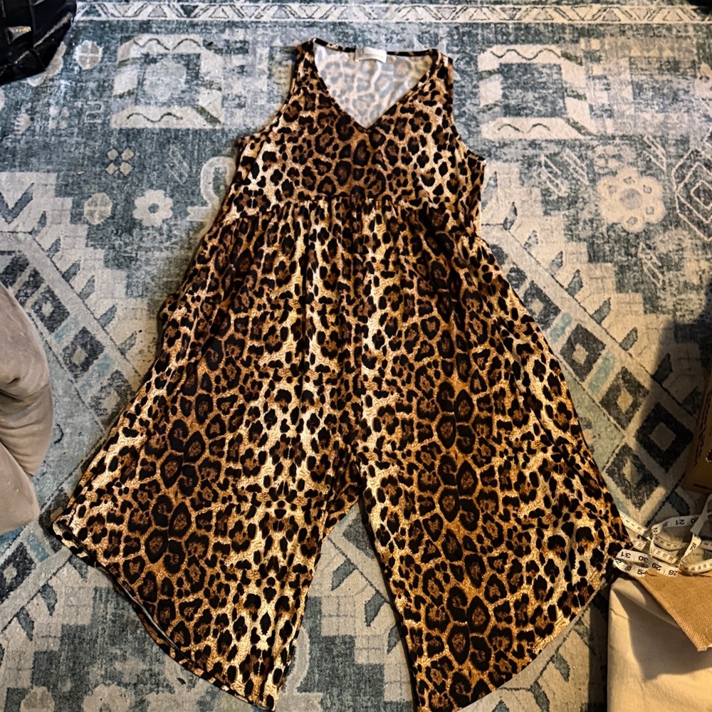 Leopard Print V-Neck Jumpsuit - Brown/Black